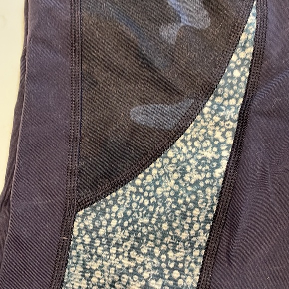 Lululemon crop leggings. - Picture 3 of 4
